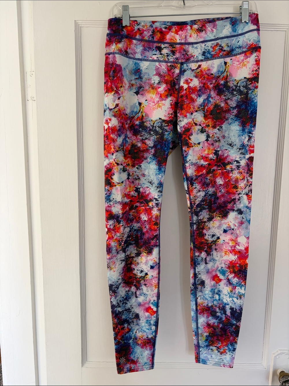 Athleta Multicolor Floral Print 3/4 Leggings Women’s Size M